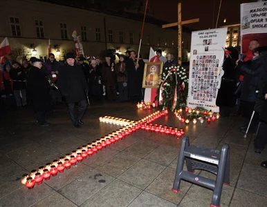 Miniatura: Jakubiak: PO-PiS podzielił Polaków na...