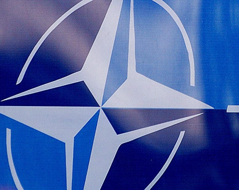 Miniatura: NATO zaprzecza, że bombardowało Trypolis