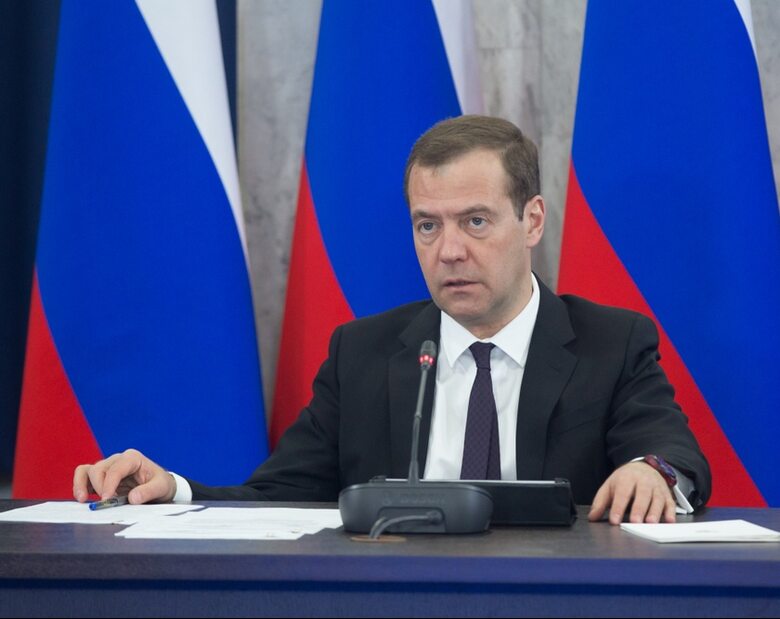 Miniatura: Miedwiediew twierdzi, że Rosji nie brakuje...