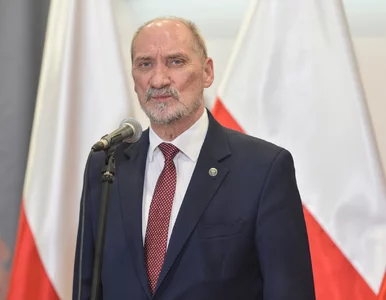 Miniatura: Macierewicz zaproszony do Białego Domu....