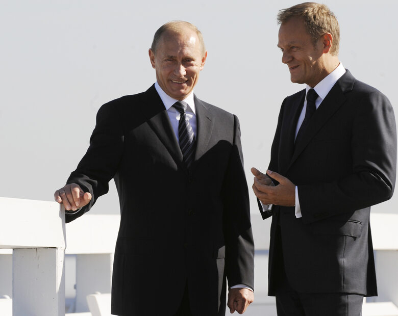 "GP" ujawnia: Istnieje nagranie rozmowy Tusk-Putin w Smoleńsku