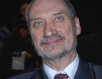 Miniatura: Macierewicz chce ochrony dla świadka....