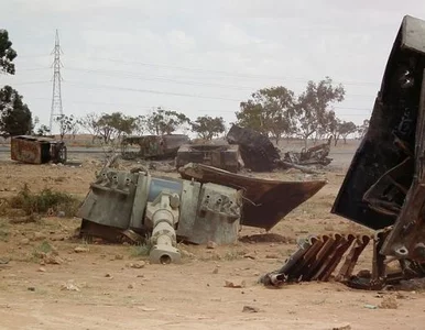 Miniatura: NATO zbombarduje Libię podczas ramadanu,...