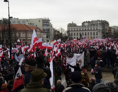 Miniatura: Macierewicz pod pomnikiem Dmowskiego:...