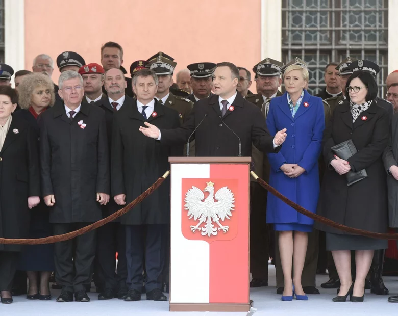 Miniatura: Czy PiS poprze pomysł prezydenta?...