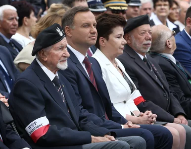 Miniatura: Prezydent: Chylę czoła przed wszystkimi,...