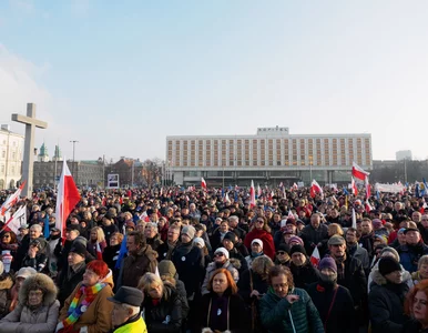 Miniatura: Marsz KOD przeszedł przez Warszawę. Było...