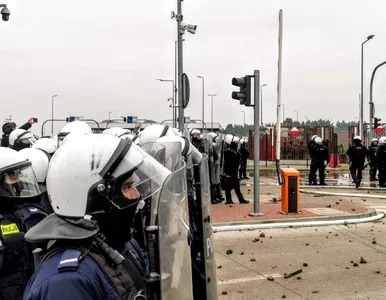 Miniatura: Policja reaguje na słowa Biedronia o...