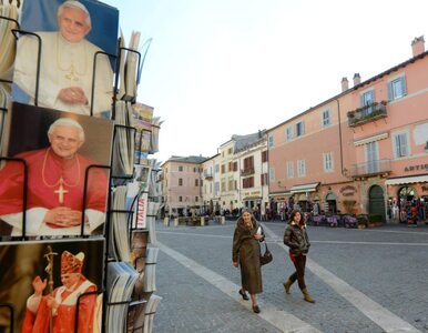 Miniatura: Media: papież abdykuje przez...
