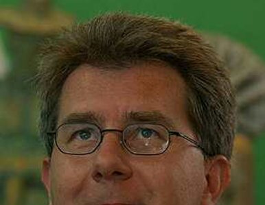 Miniatura: Sąd oddalił pozew Czarneckiego