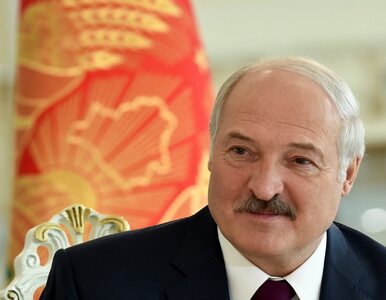Miniatura: Łukaszenka objął urząd prezydenta...