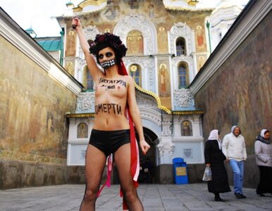 "Anioł śmierci" pojawił się w Kijowie. Protest FEMENU