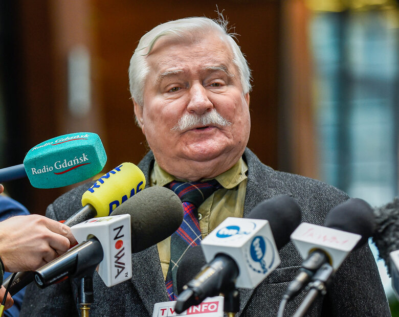 Miniatura: Lech Wałęsa poprawia Kownackiego: Nie...