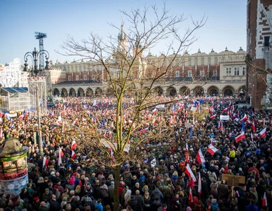 Miniatura: Lider KOD: Polaków zamieniono z obywateli...