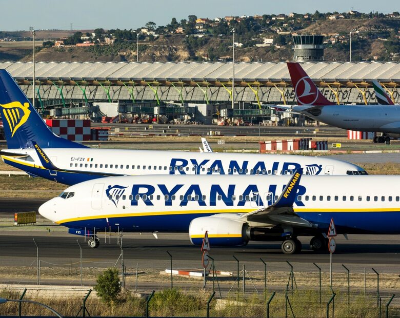 Miniatura: Ryanair odwołał 220 lotów. 40 tys....
