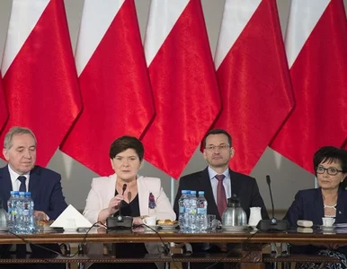 Miniatura: Szydło: Dobrobyt firm powinien przekładać...