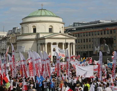 Miniatura: "TV Trwam jest politycznie szkodliwa"