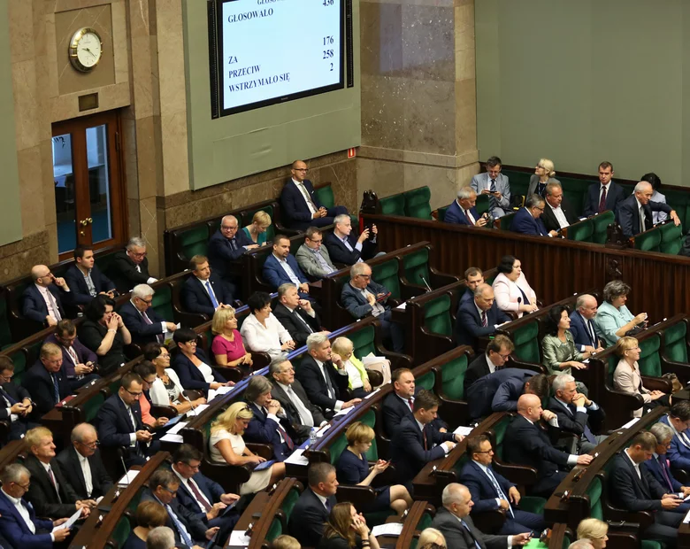 Miniatura: PiS odpowiada opozycji: Wszyscy popełniają...