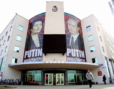 Miniatura: Gronkiewicz-Waltz obok Putina na budynku...