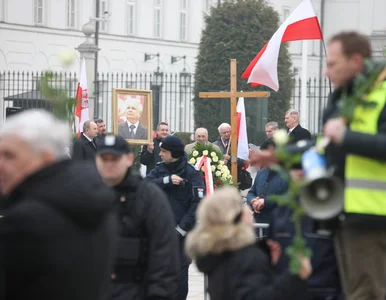 Miniatura: Rodziny ofiar katastrofy smoleńskiej...