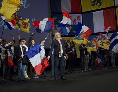 Miniatura: Francja: Socjaliści wycofują się z II tury...