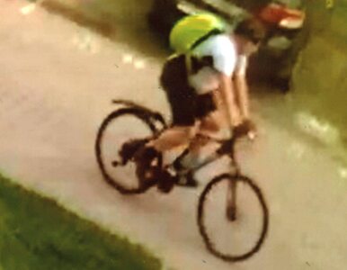 Miniatura: Policja szuka tego rowerzysty. Mężczyzna...