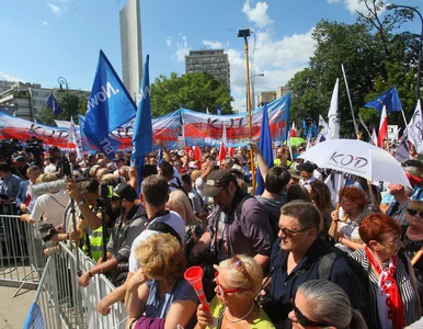 Miniatura: Jest duża manifestacja - są problemy z...