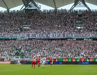 Miniatura: Transparent kibiców Legii. Klub się...