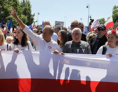 Miniatura: Tłum przerwał przemówienie Wałęsy. „Jak...