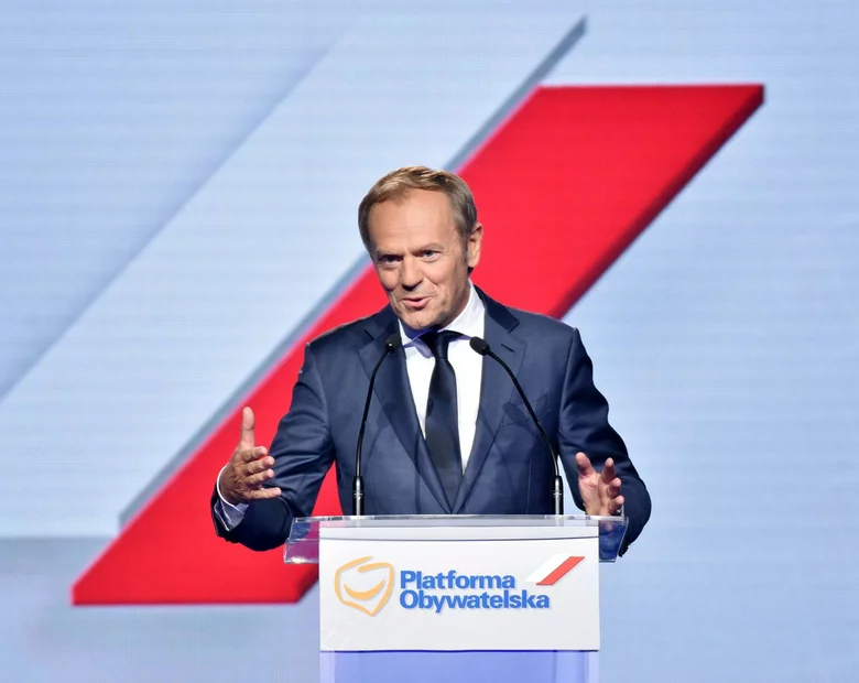 Miniatura: Tusk miał już kończyć konferencję. Starł...