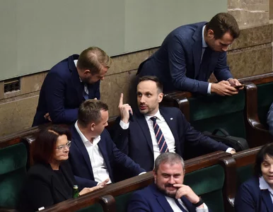 Miniatura: Koalicjanci PiS „pakują już biurka”?...