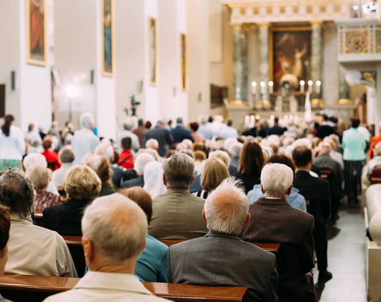 Biskupi odwołują dyspensę od uczestnictwa w niedzielnych mszach. „To...