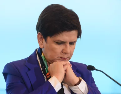 Miniatura: Siemoniak: Szydło 50 razy latała trzema...