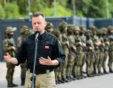 Miniatura: Błaszczak odwiedził żołnierzy na granicy....