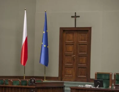 Miniatura: Nałęcz: krzyż w Sejmie? Nie zauważyłem, by...