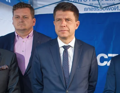 Miniatura: Petru odpiera zarzuty ws. wyjazdów z...