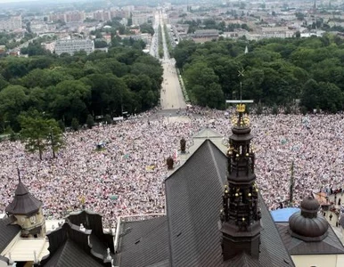 Miniatura: "Trwam nadaje swoje kłamstwa - więc jest...