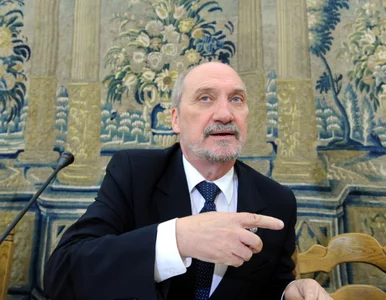 Miniatura: Macierewicz (na razie) nie straci immunitetu