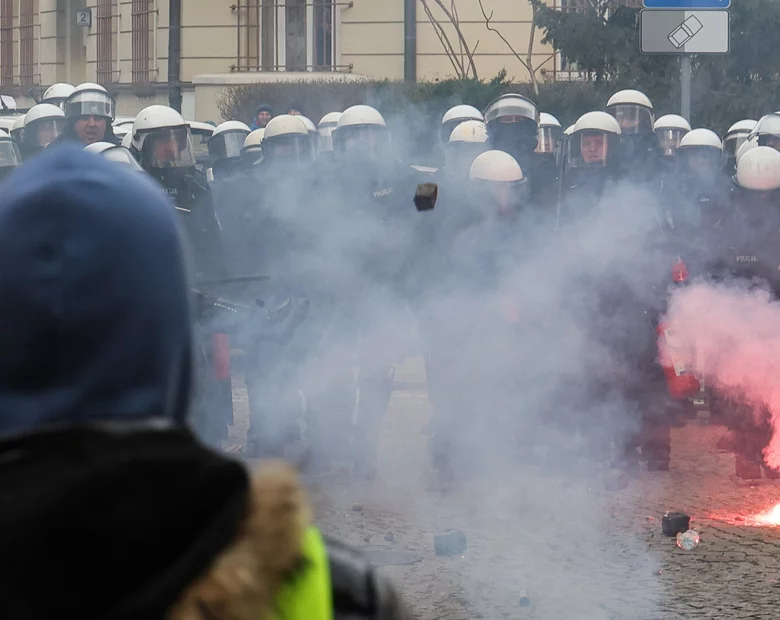 Miniatura: Sawicki wskazał winnego „zadymy” rolników...