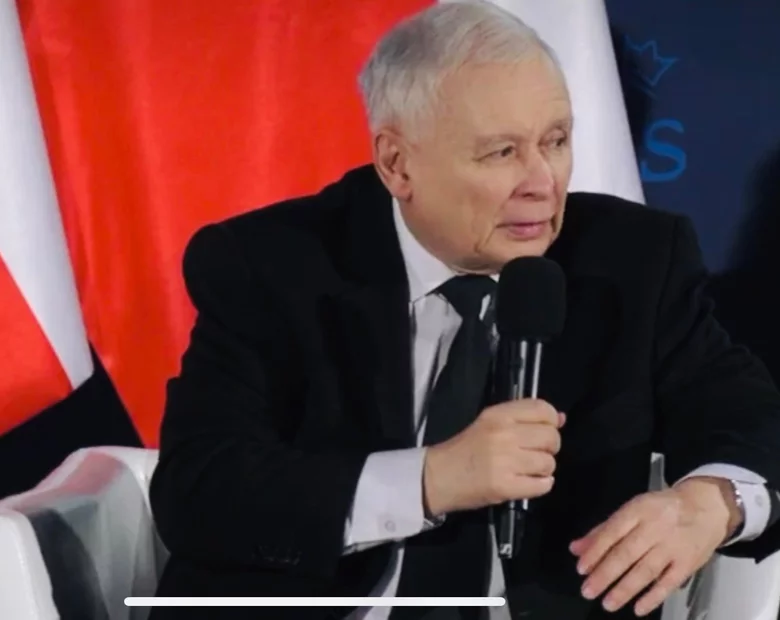 Miniatura: Kaczyński pozostaje w szpitalu. Bochenek...