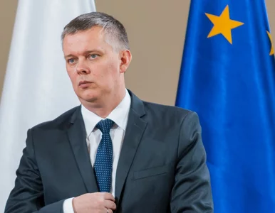 Miniatura: Siemoniak: Skończył się czas...