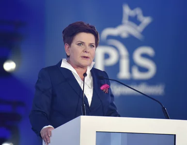 Miniatura: Macierewicz szefem MON. Szydło: Gowin...