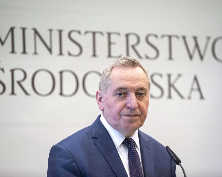 Miniatura: Minister środowiska zostaje. Sejm odrzucił...