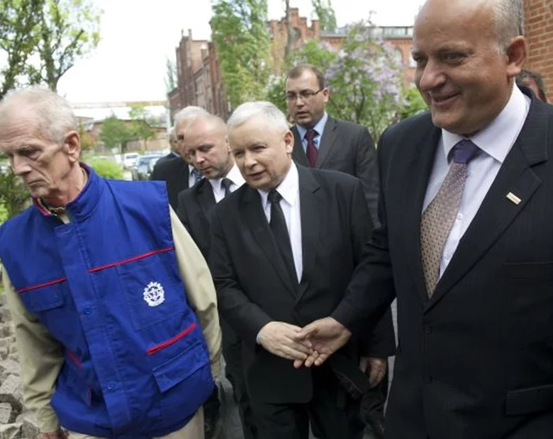 Miniatura: Nałęcz: PiS broni Solidarności? A co jeśli...