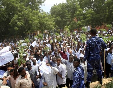 Miniatura: Sudan: atak na zachodnie ambasady