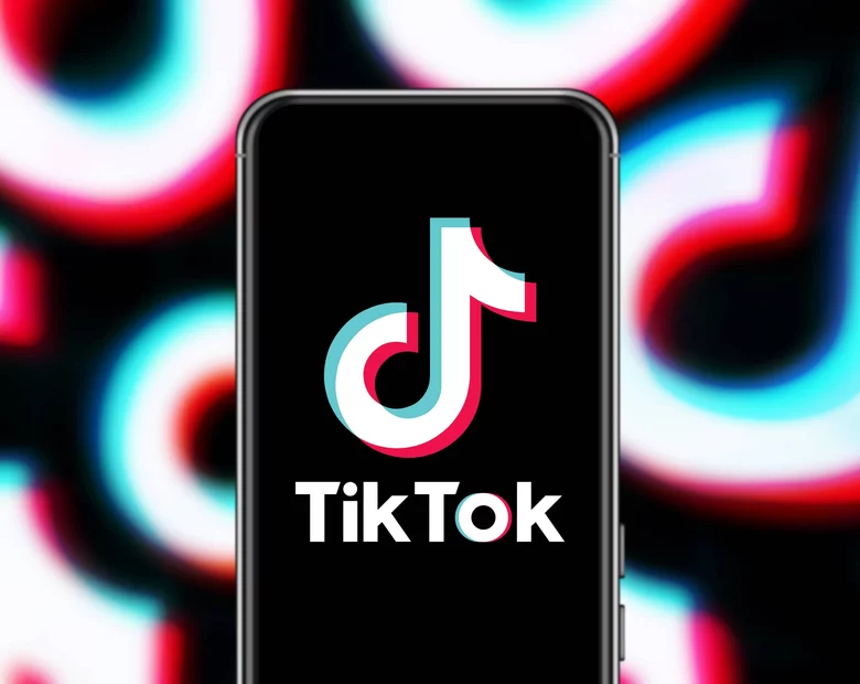 Miniatura: TikTok wie, kiedy śpisz i z kim pijesz...