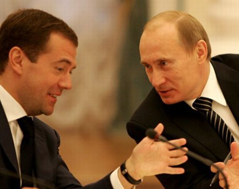 Rosjanie na prezydenta wolą Putina od Miedwiediewa