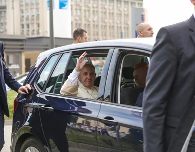 Miniatura: Franciszek zmienił plany i udał się do...