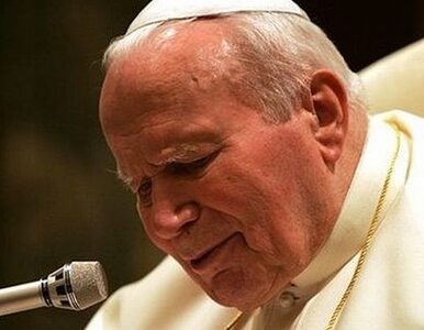 Miniatura: Jan Paweł II nie będzie świętym w grudniu...