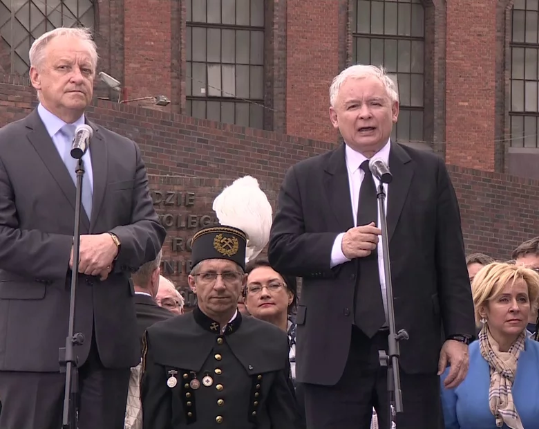 Miniatura: Kaczyński: Władza nie strzela, ale...